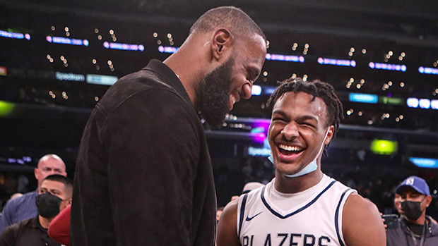 Bronny James и LeBron James стали однокомандникам
