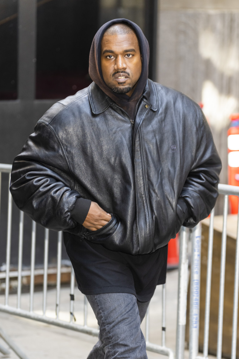 Kanye West и его жена подверглись обвинени