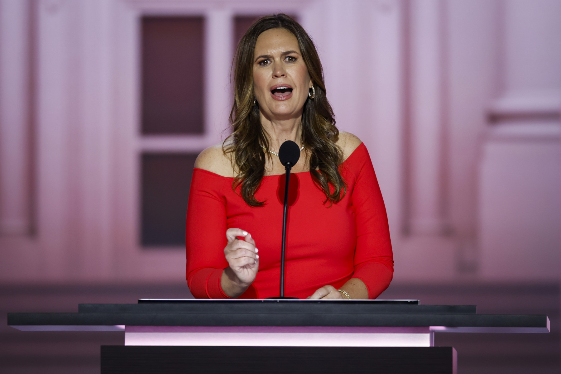 Sarah Huckabee Sanders выступила на конвенции Ре