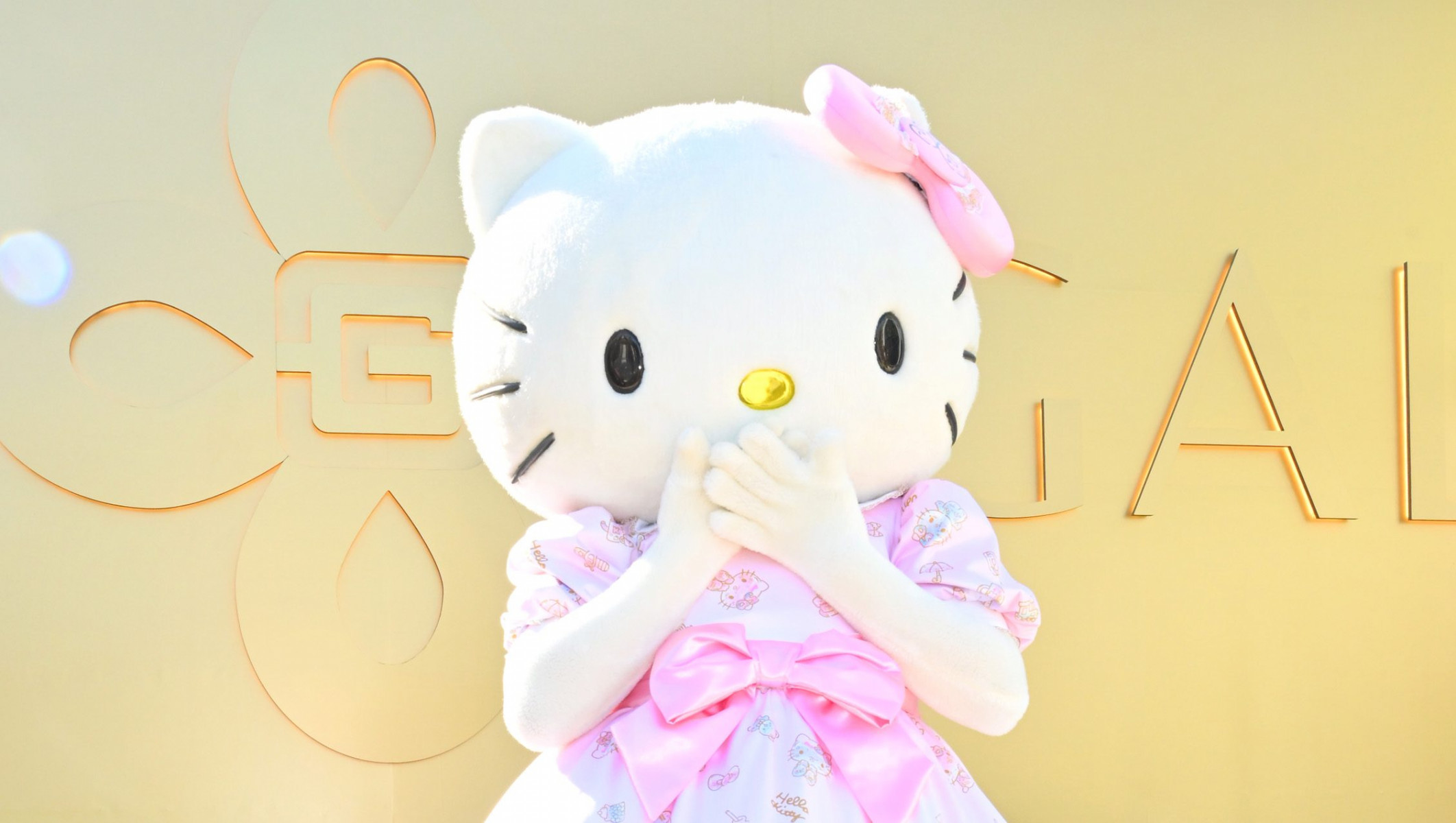 «Hello Kitty — не кошка! Что мы знаем о