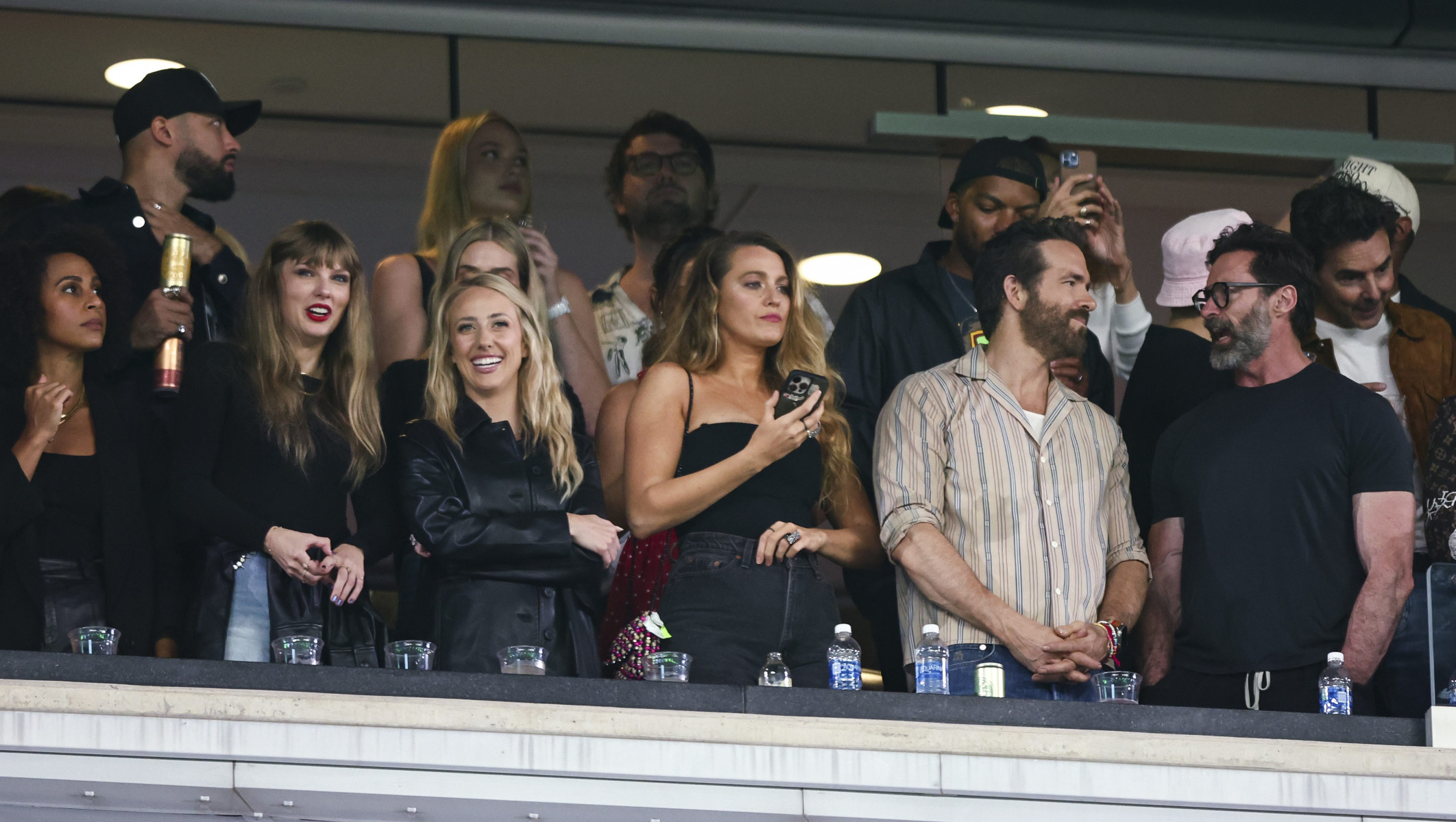 Hugh Jackman рассказал, как поход на игру NFL