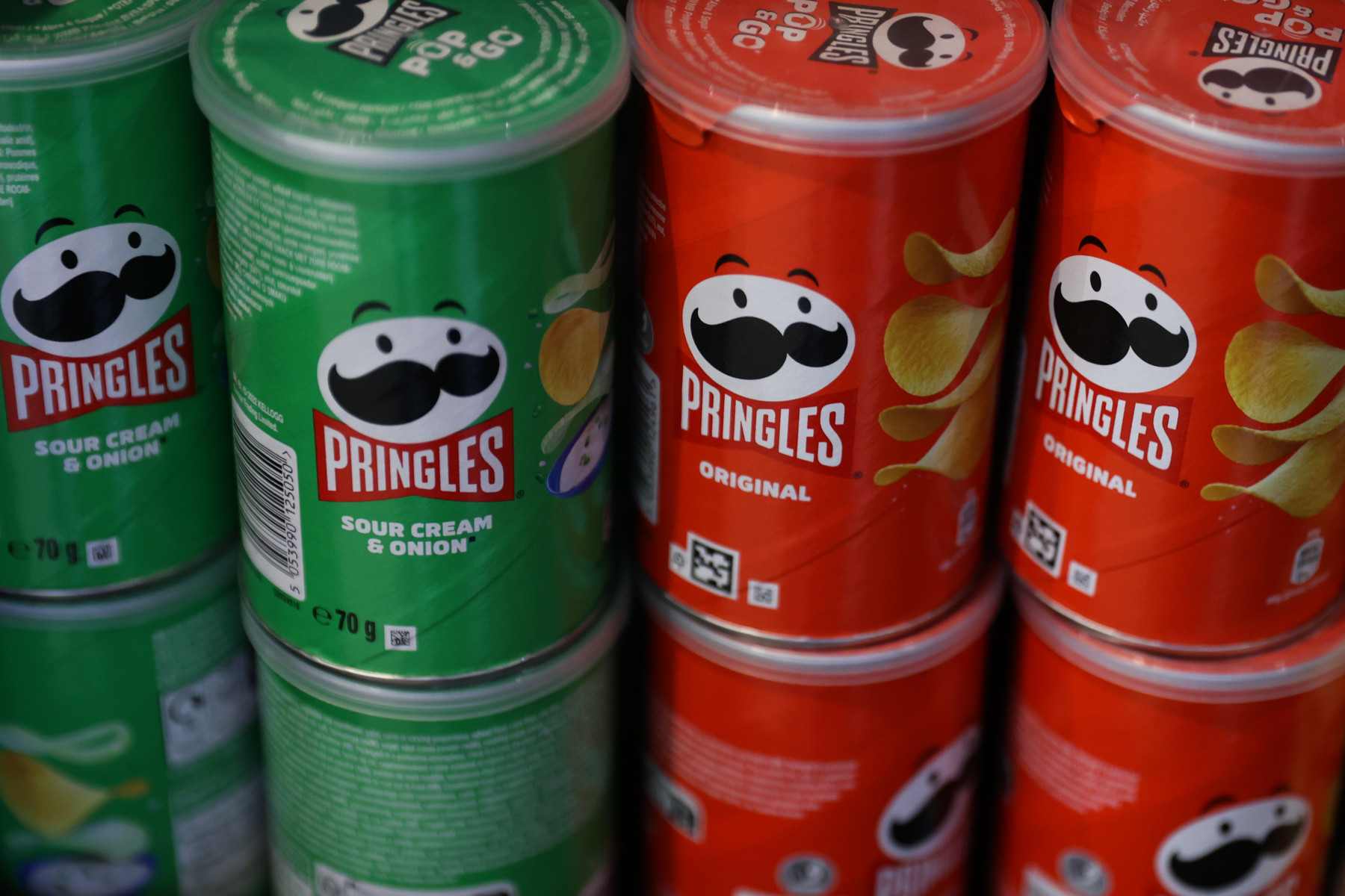 Mars приобретает производителя Pringles за $