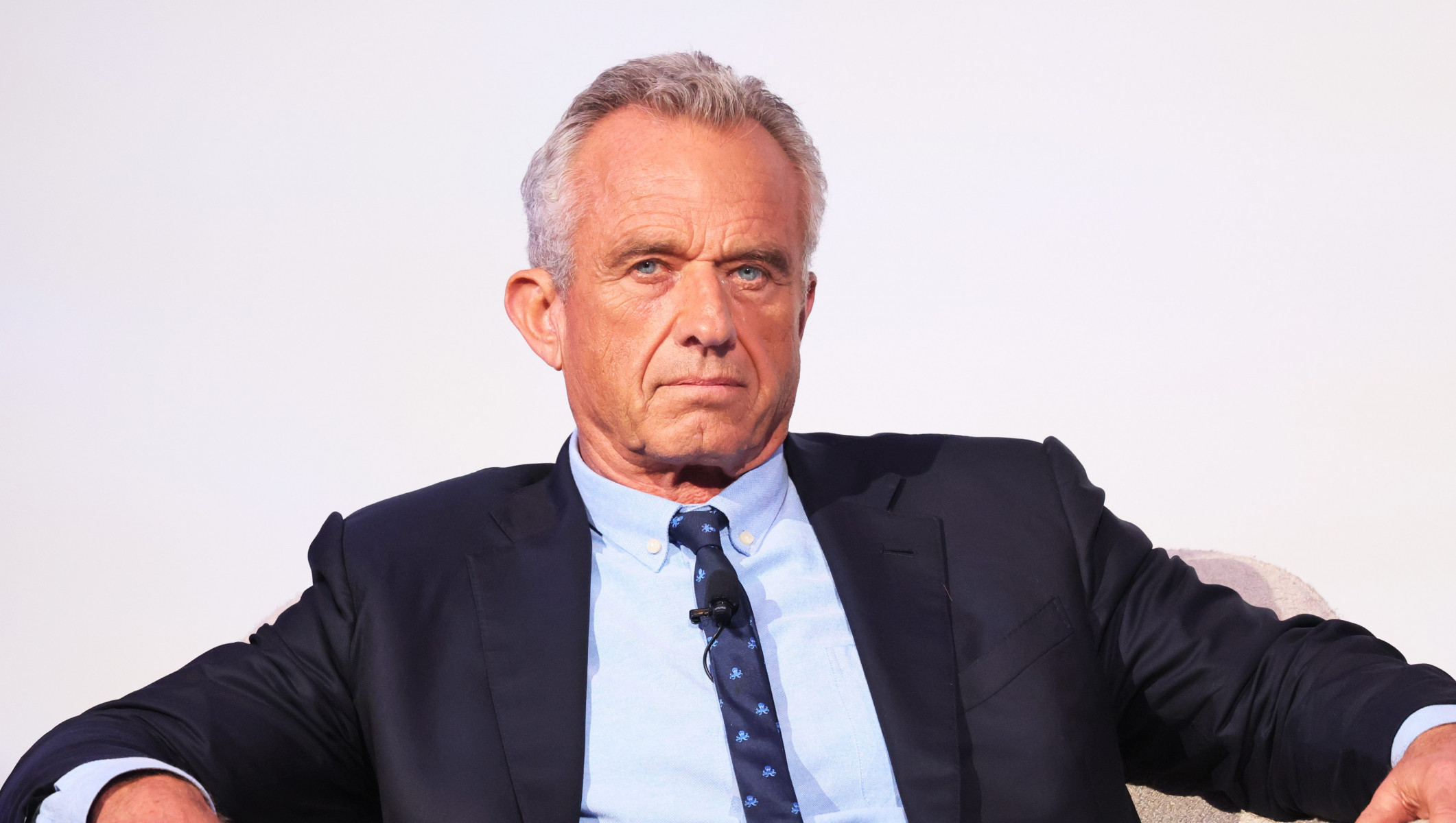 Robert F. Kennedy Jr. приостанавливает свою кан