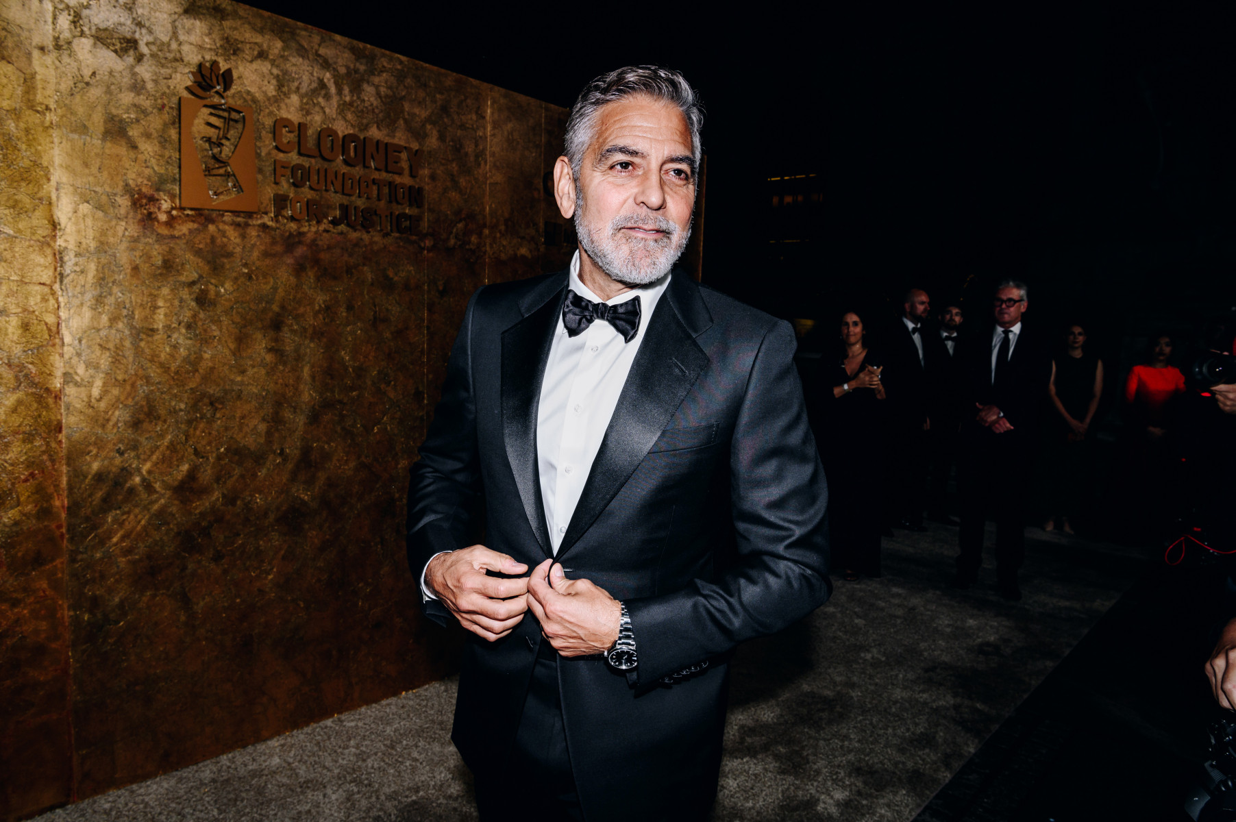 George Clooney хвалит президента Джо Байдена