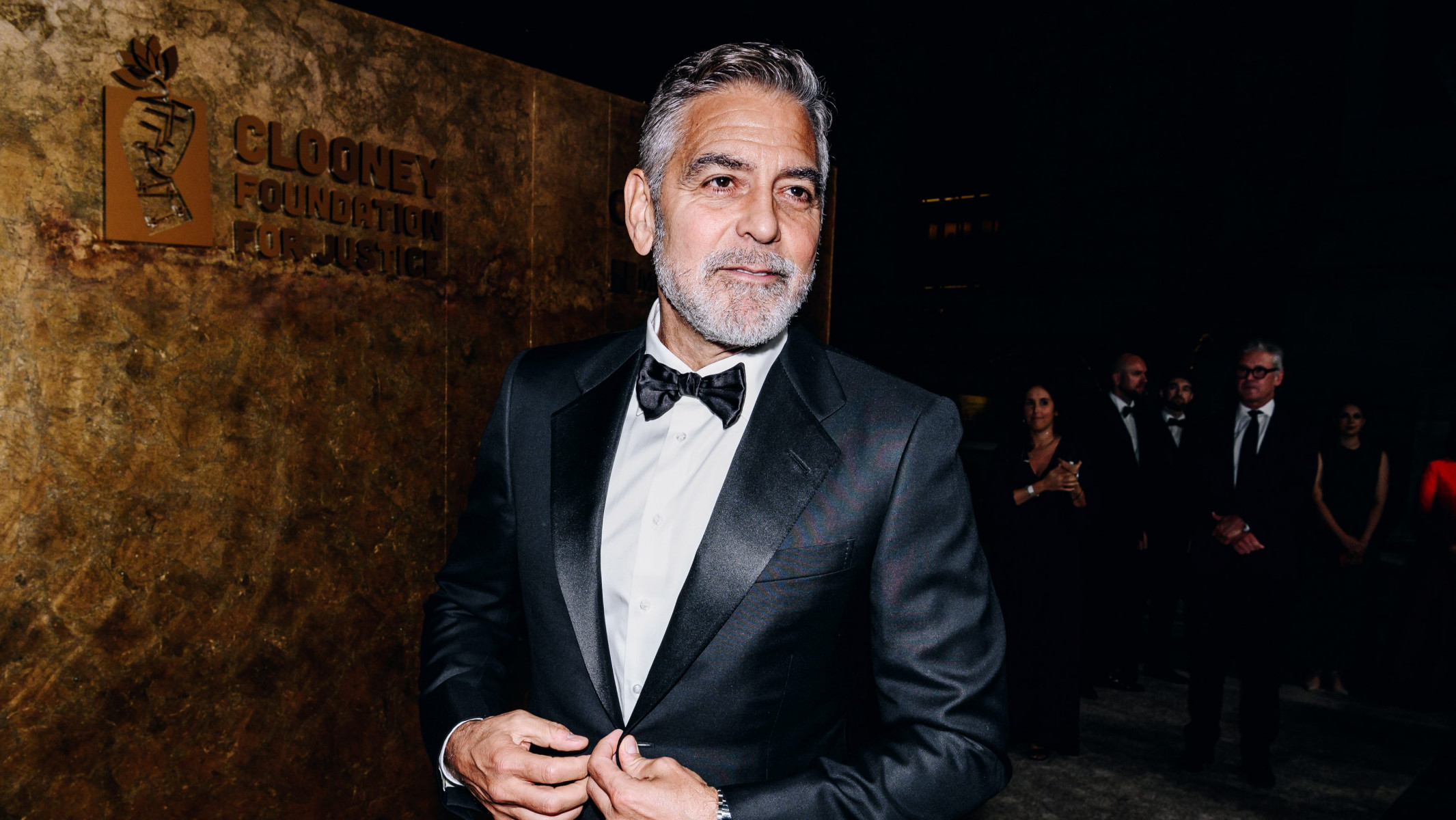 George Clooney хвалит президента Джо Байдена