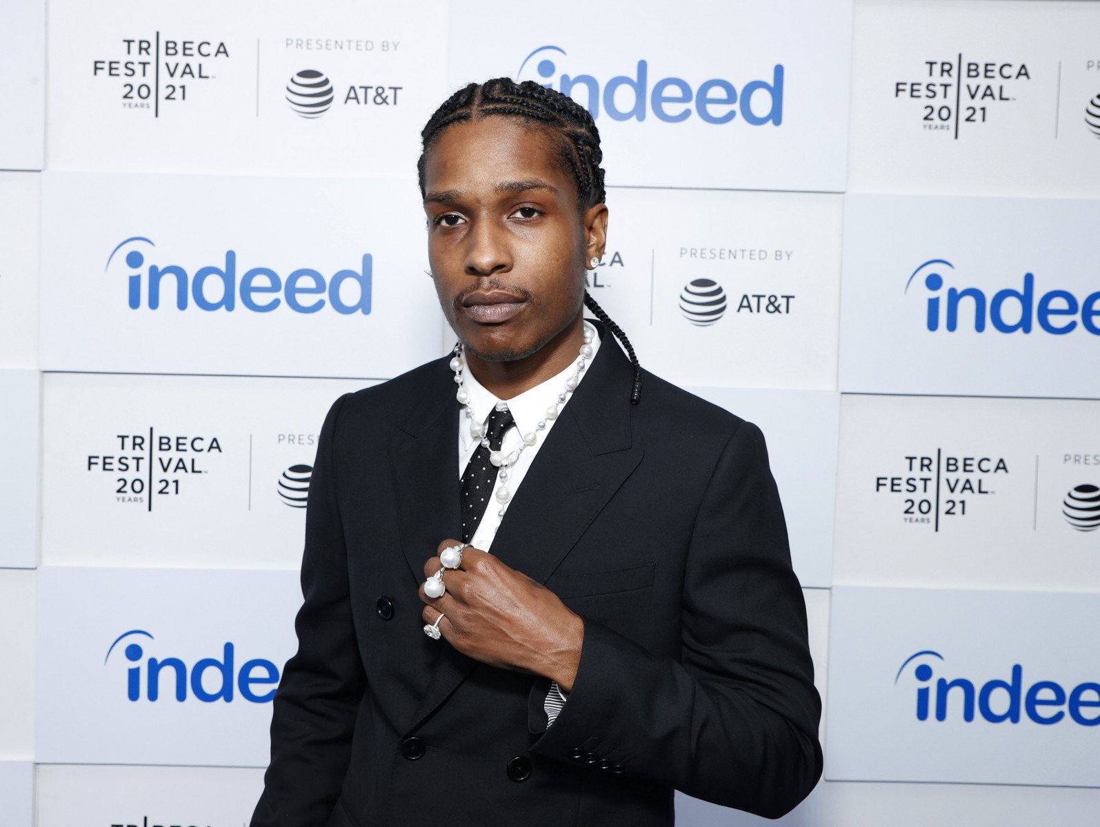 Рэпер A$AP Rocky находится под судом за стр