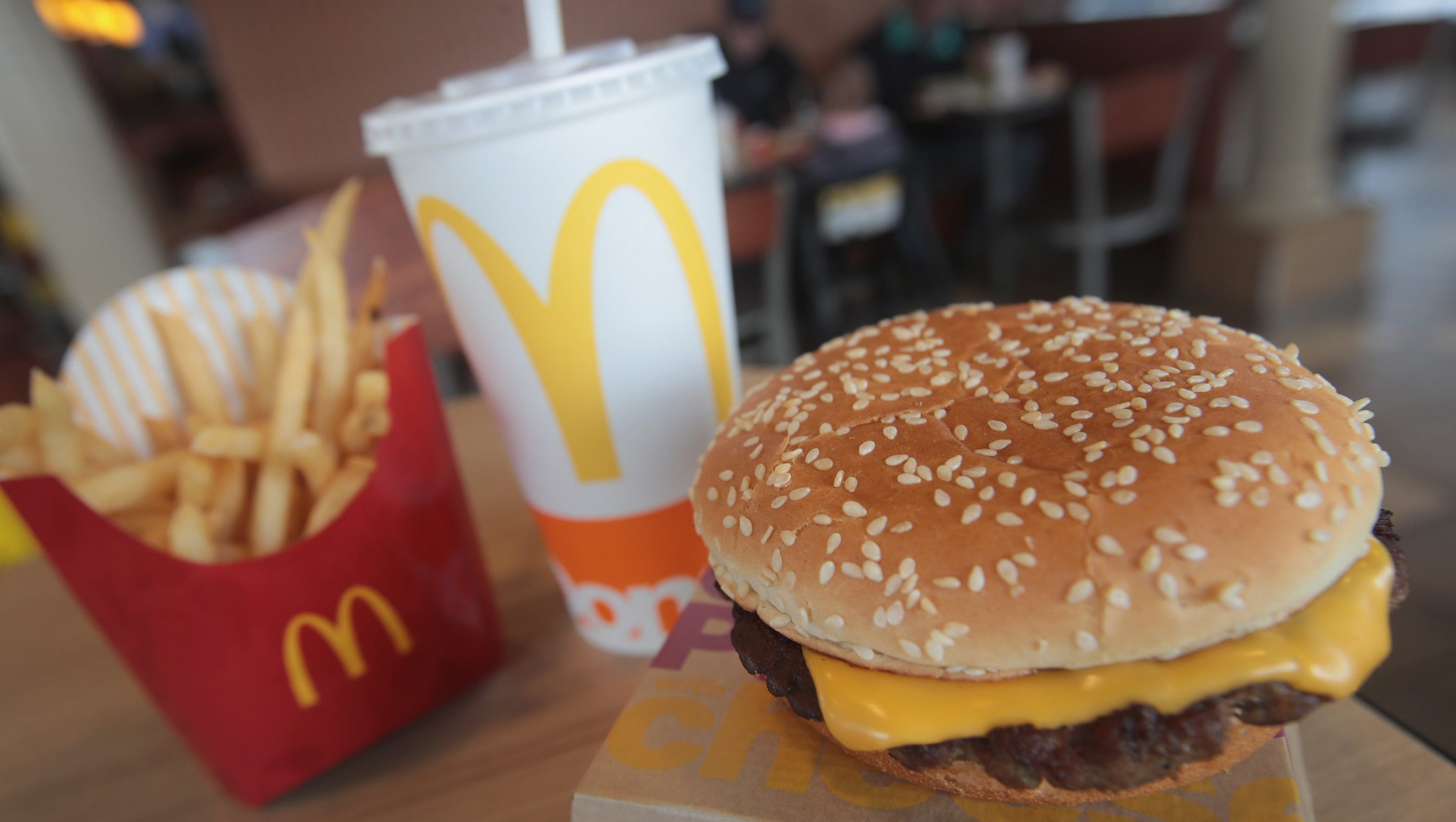 McDonald’s подвергается удару после всп