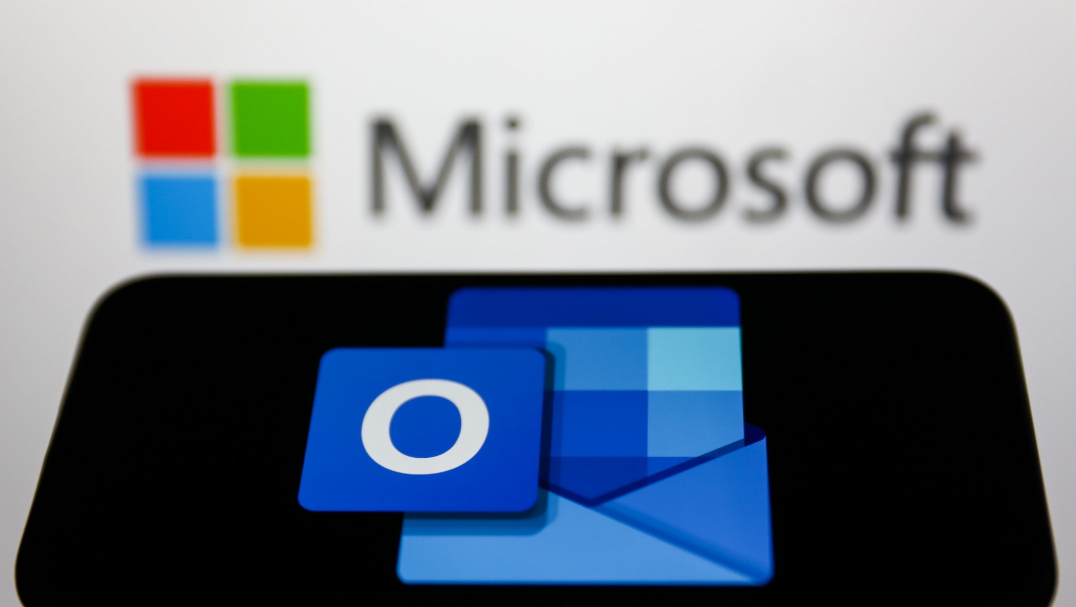 Сбой Outlook: Microsoft исправляет проблему по