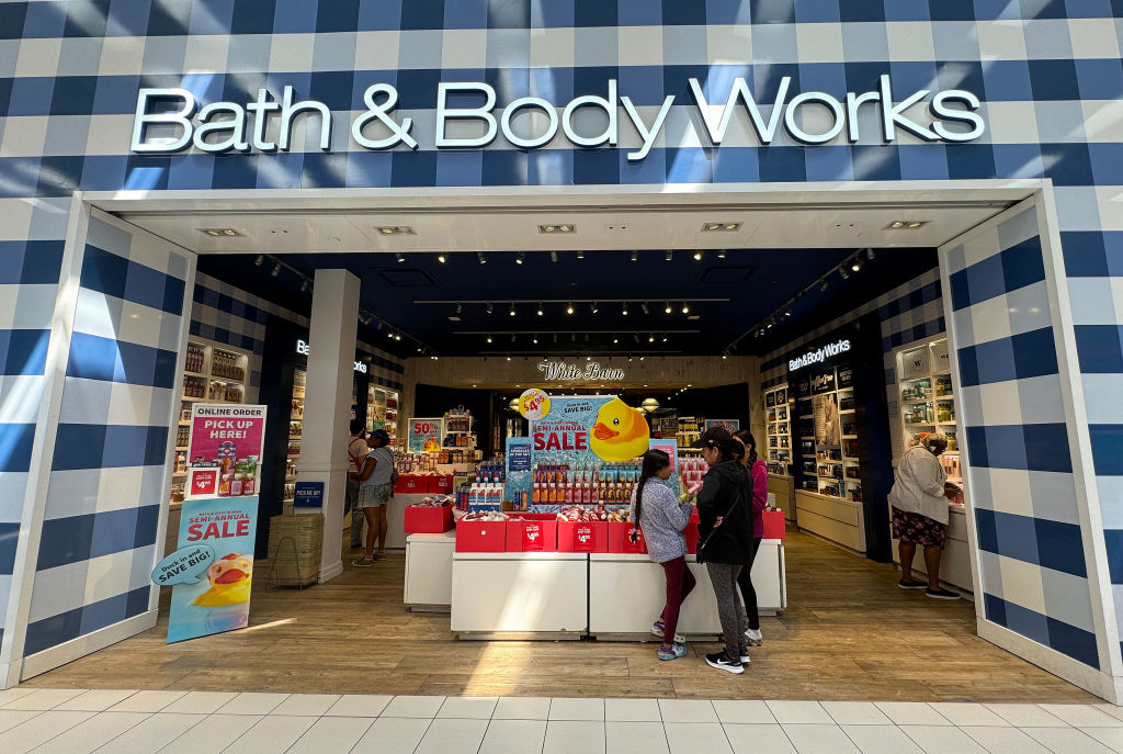 Скидки на свечи от Bath & Body Works: Candle Day 2024!