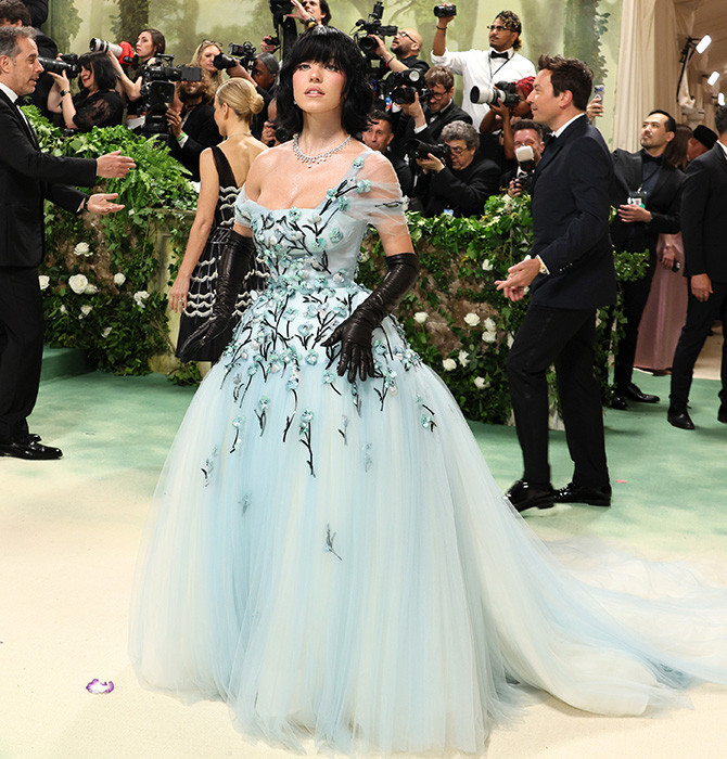 Сидни Суини удивила на Met Gala 2024: новая п