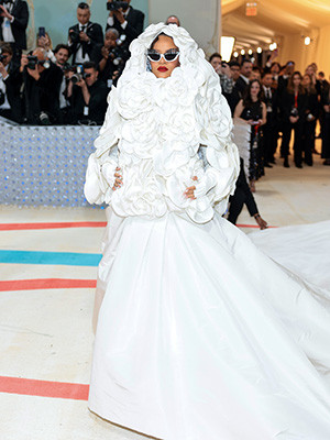 Рианна пропустила Met Gala 2024 из-за болезн
