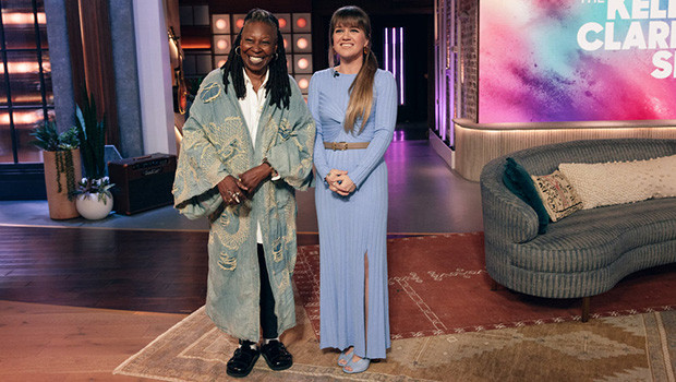 Whoopi Goldberg защищает Келли Кларксон посл