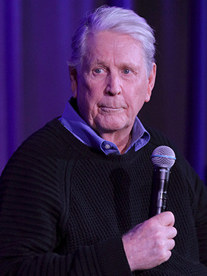 Brian Wilson встречается с The Beach Boys на премь