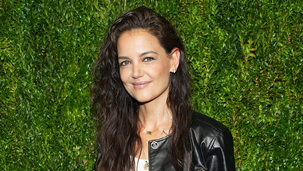 Katie Holmes не знала о групповом чате WhatsApp D
