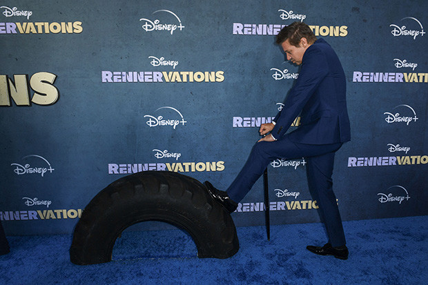 Jeremy Renner: откровенное интервью после ав