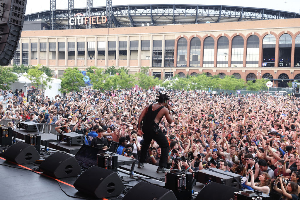 Новости: Governors Ball Music Festival в Нью-Йорке в