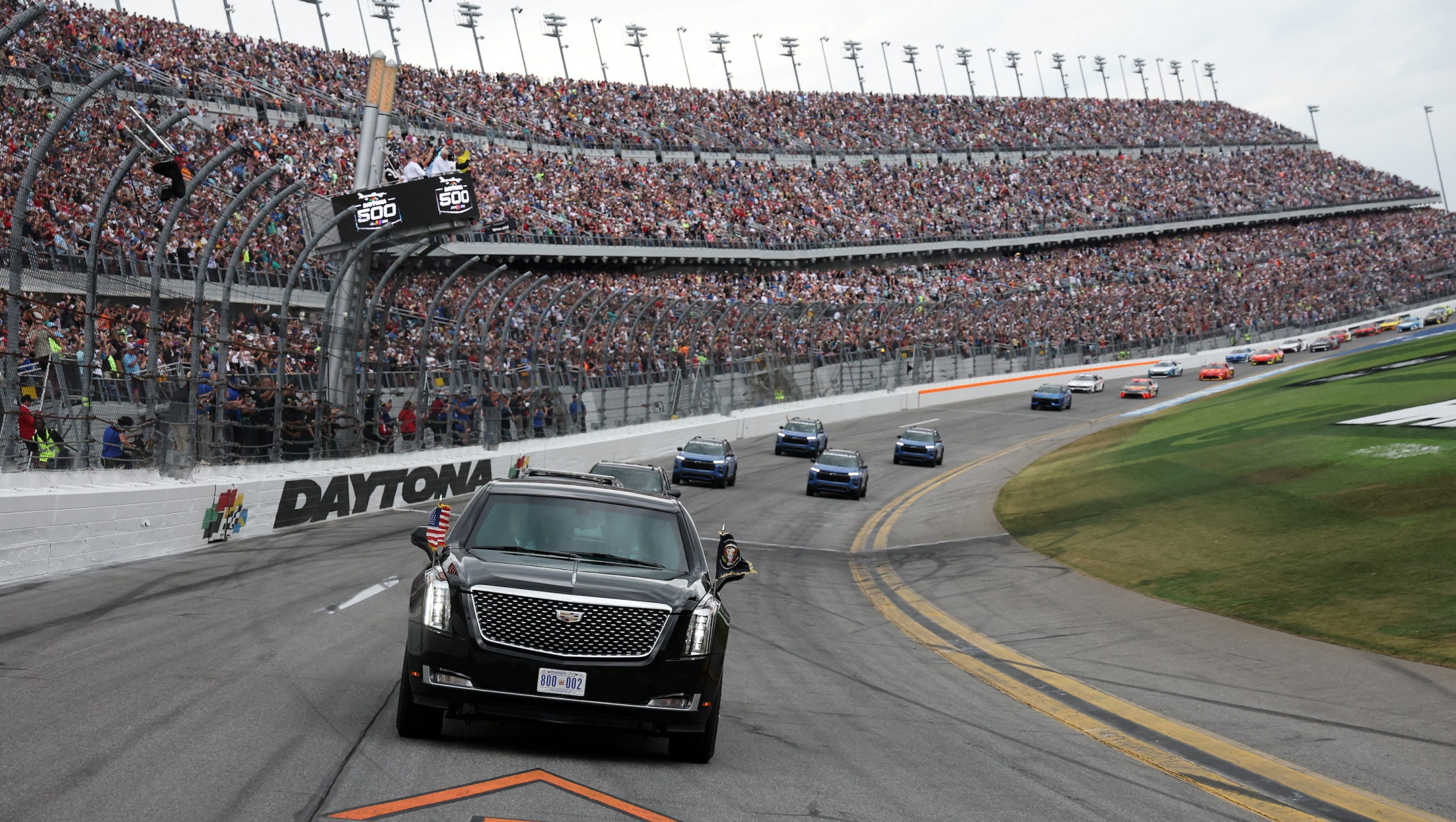Президент Трамп посетил Daytona 500 в 2025 го