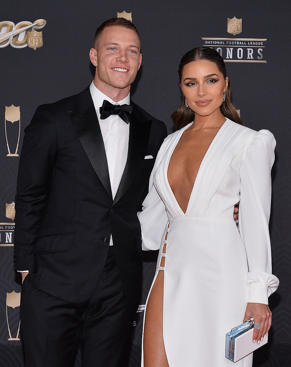 Суперзвезда NFL Christian McCaffrey и модель Оли