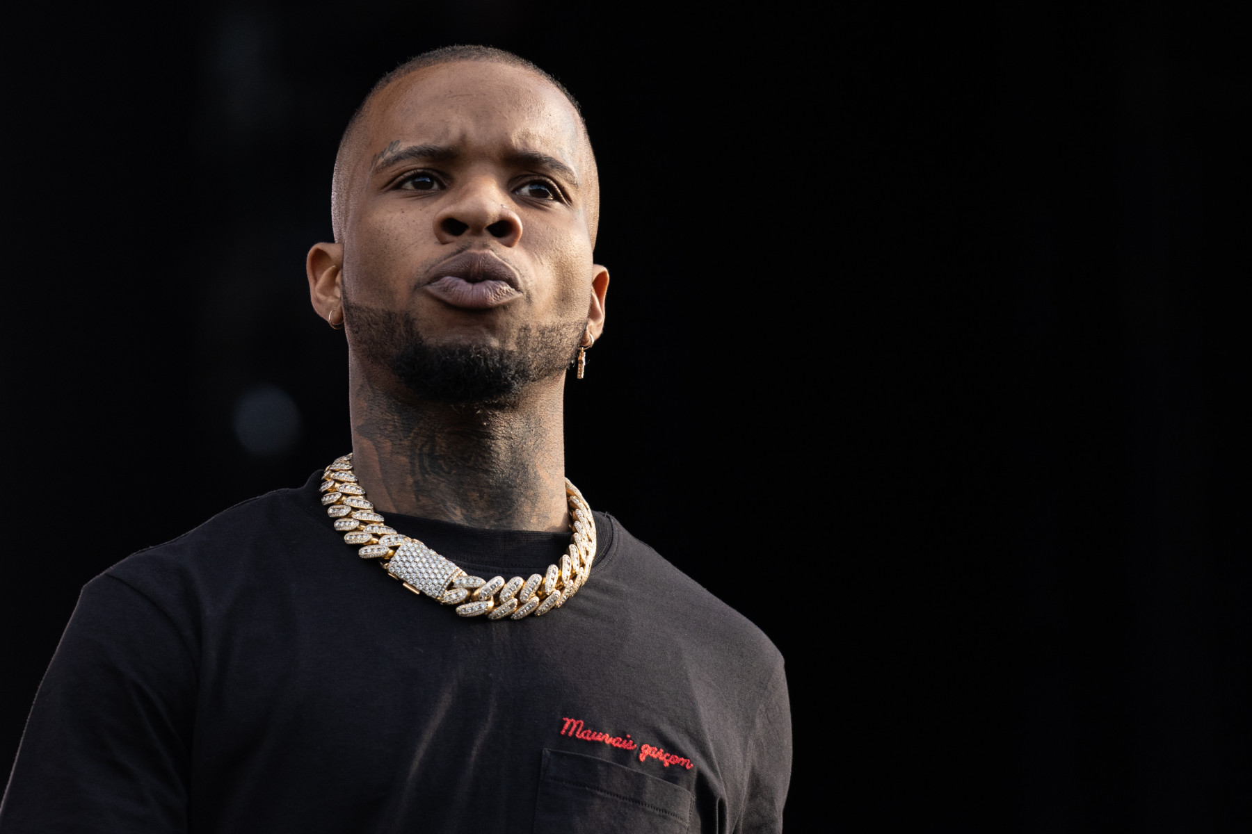 Суд приговорил Tory Lanez к 10 годам тюрьмы