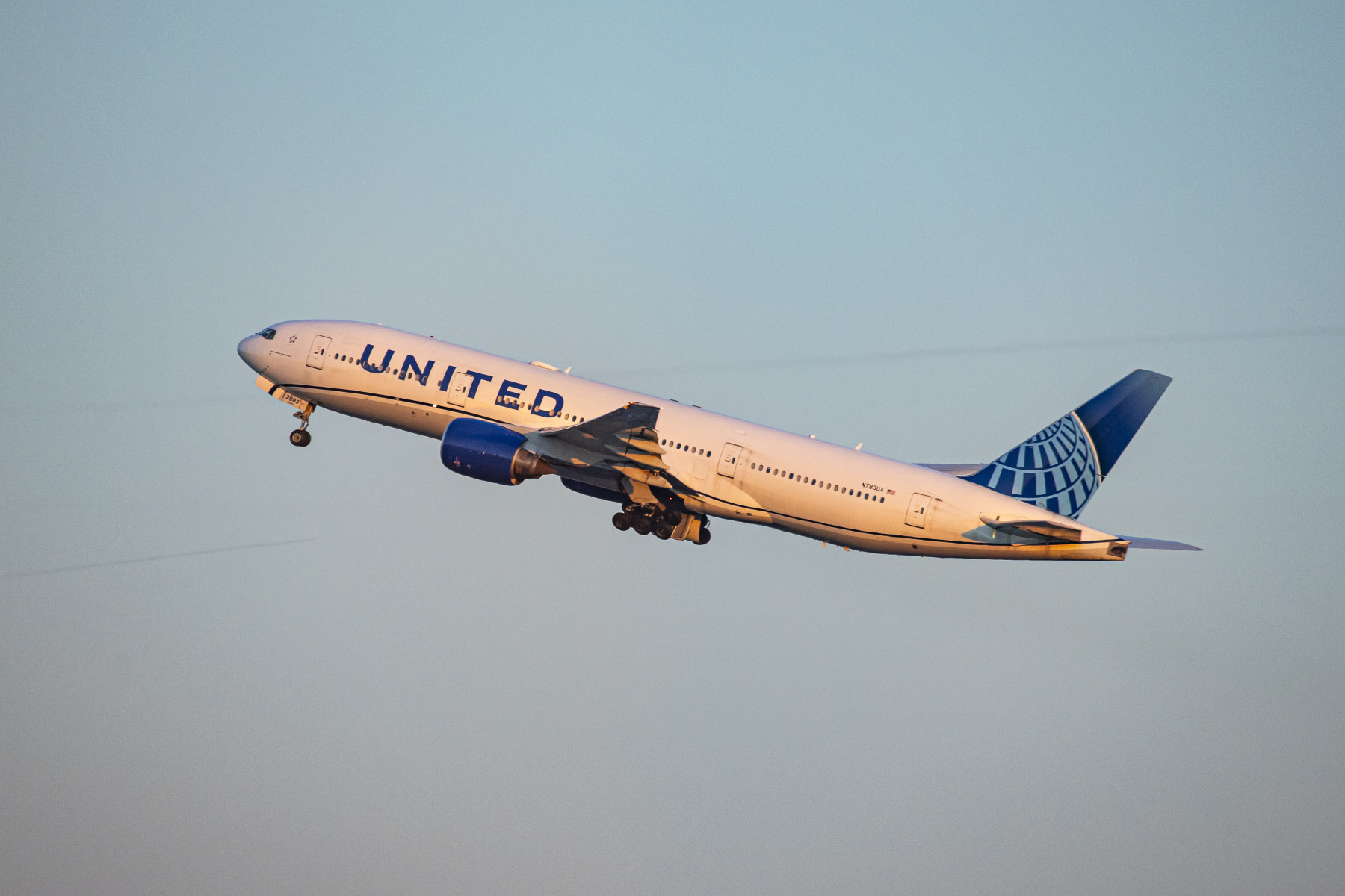 United Airlines ужесточает правила регистрац