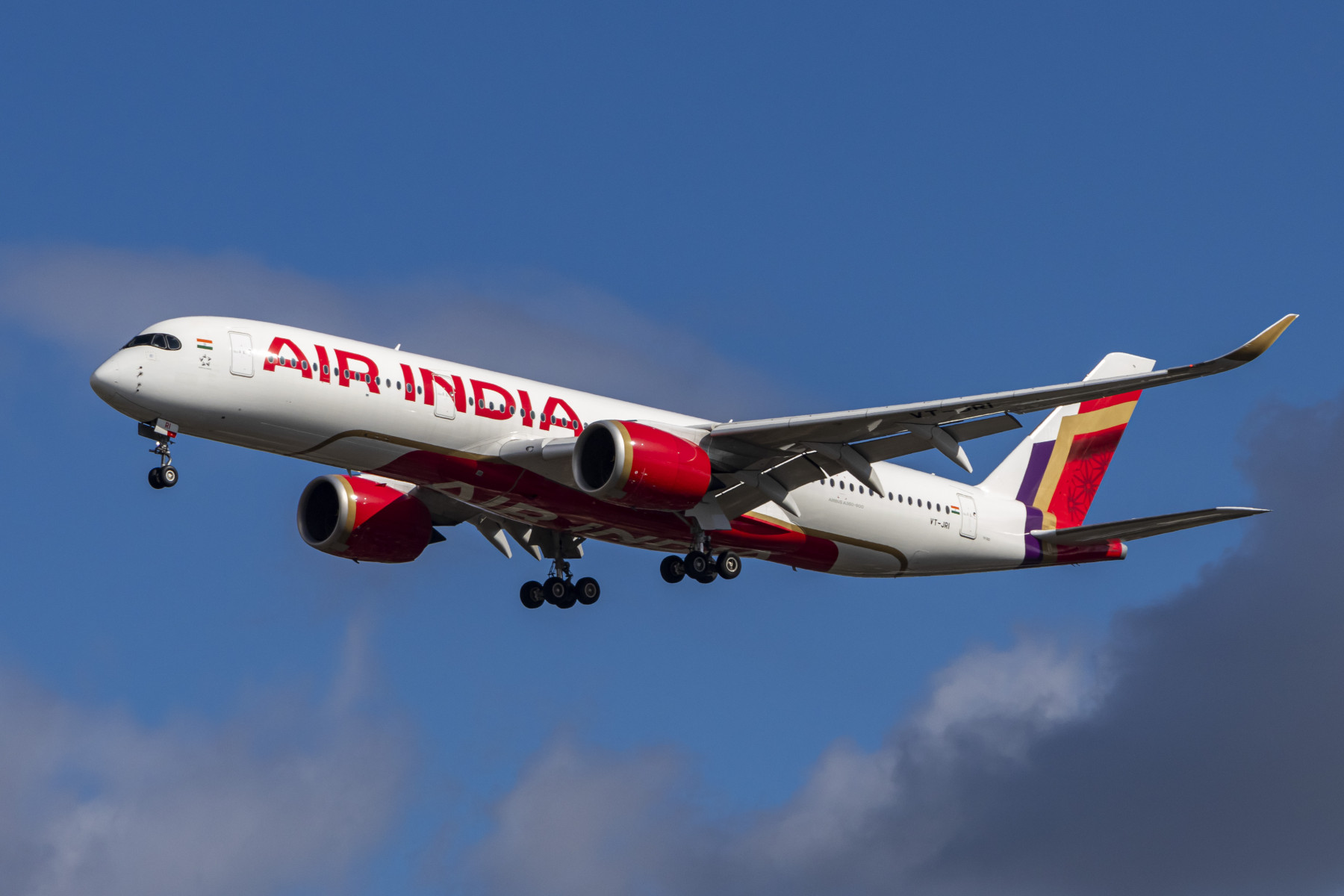 Катастрофа самолета Air India в Ахмедабад