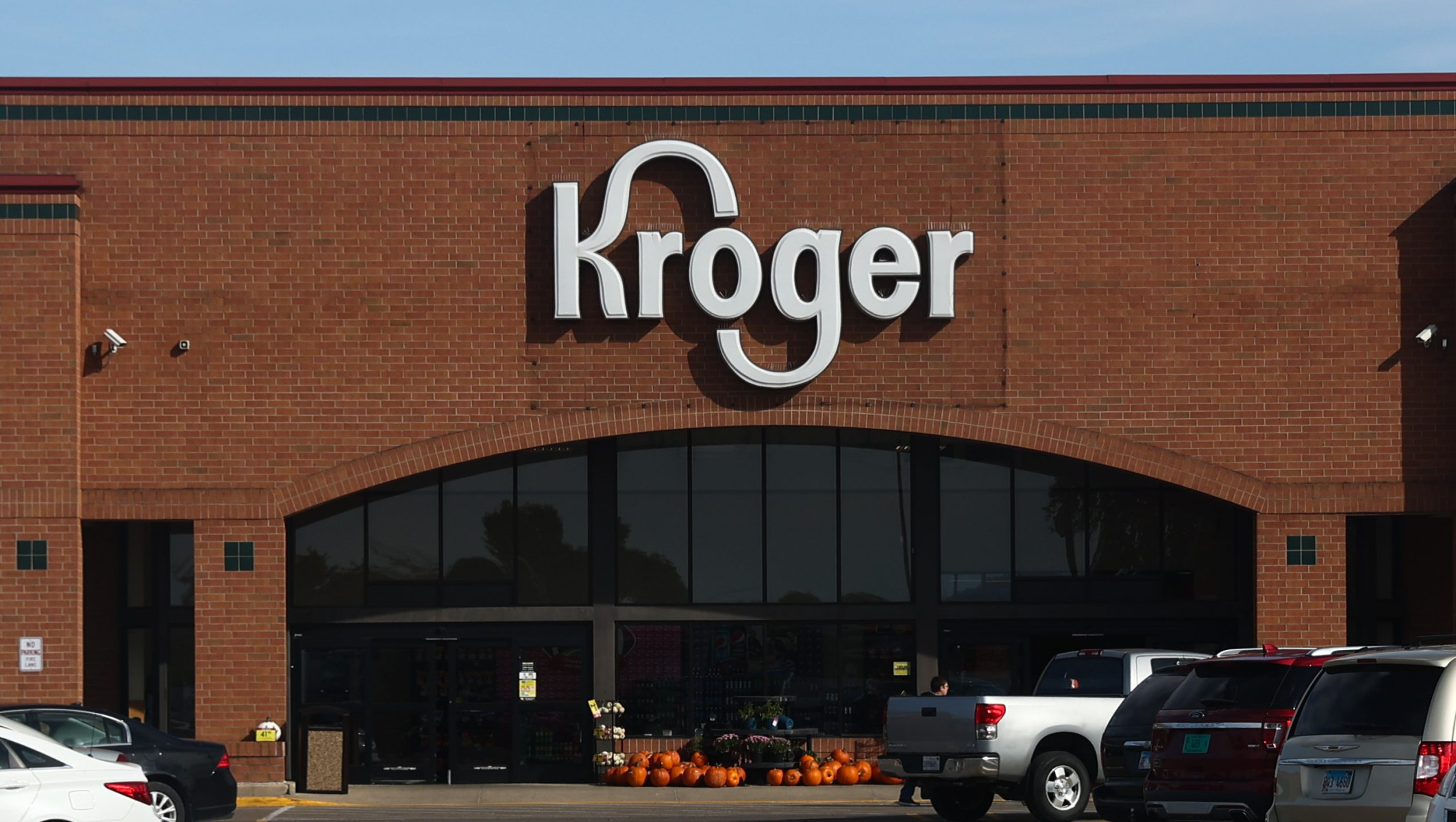 Kroger закрывает 60 магазинов из-за измене