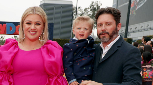 Kelly Clarkson: жизнь и дети певицы после развода с Брэндоном Блэкстоком