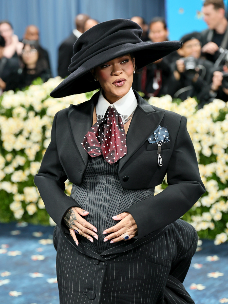 Rihanna: певица, бизнесвумен и мама троих