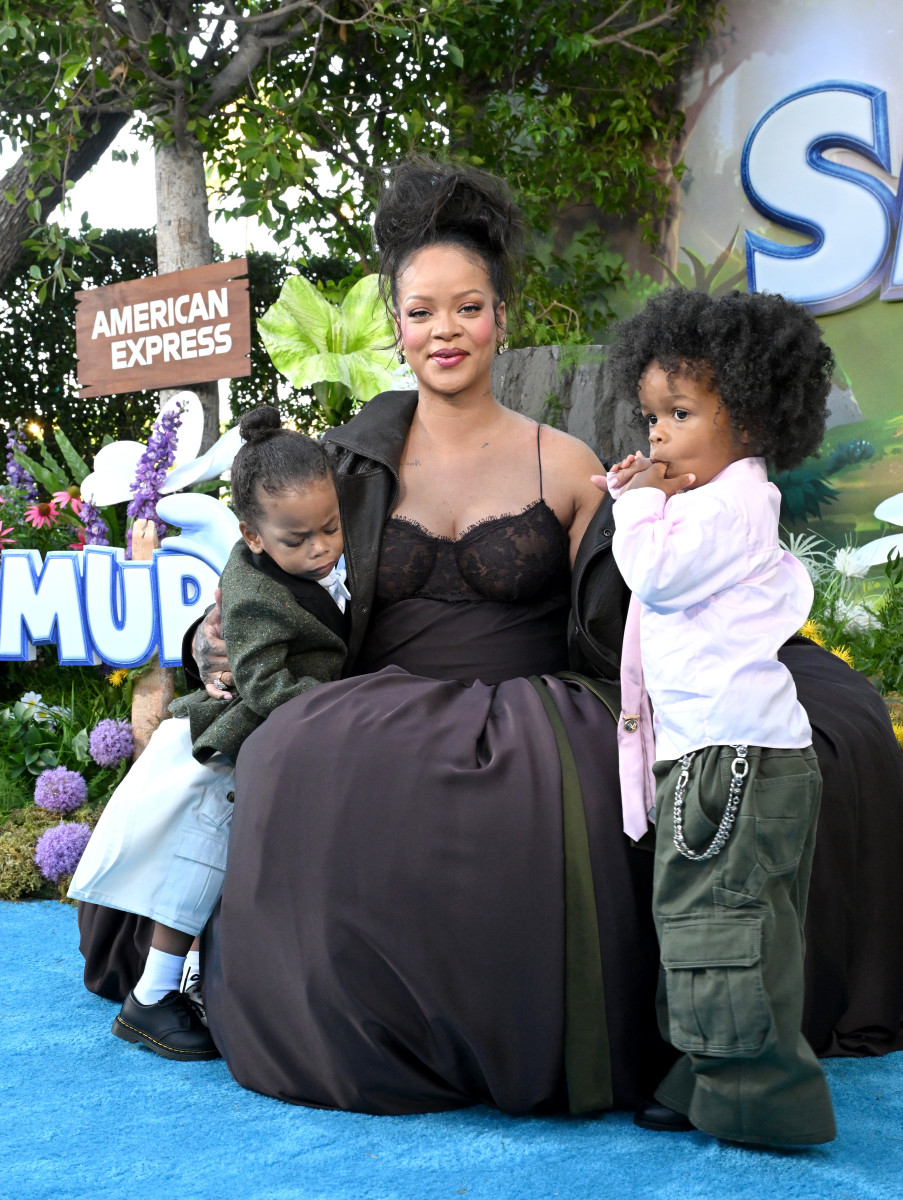 Rihanna: певица, бизнесвумен и мама троих