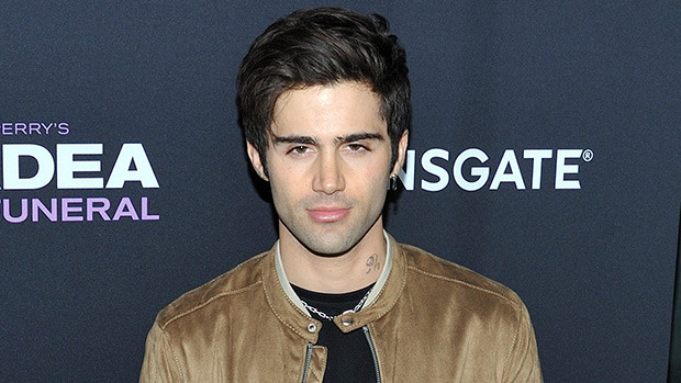 Max Ehrich: от звездной свадьбы с Деми Лова