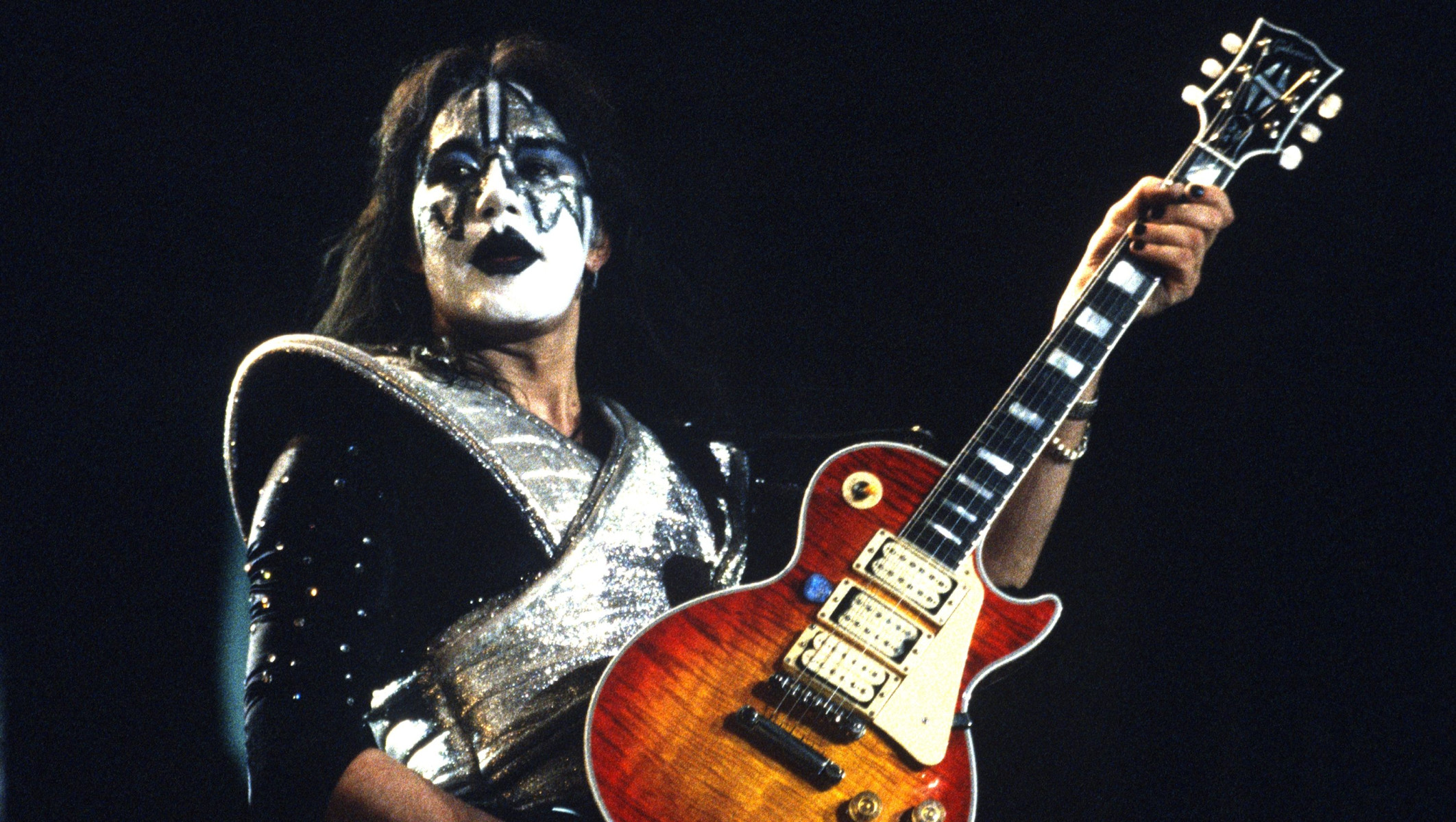 Скончание Ace Frehley потрясло мир рок-н-ро