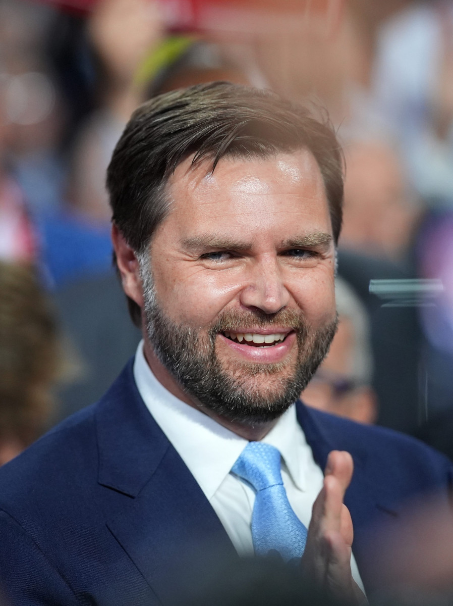 JD Вэнс может претендовать на преемств