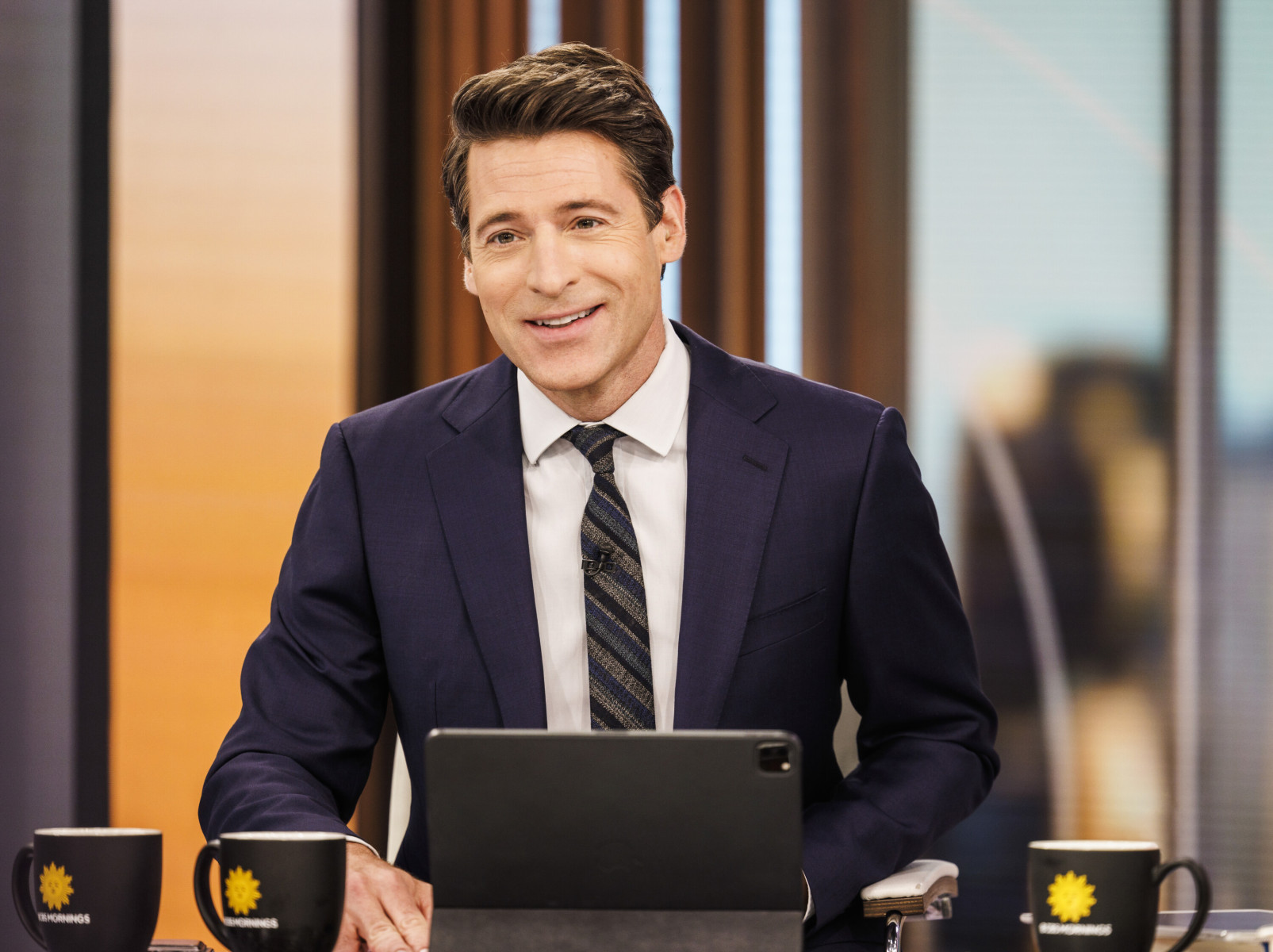 Тони Докупил стал новым ведущим CBS Evening