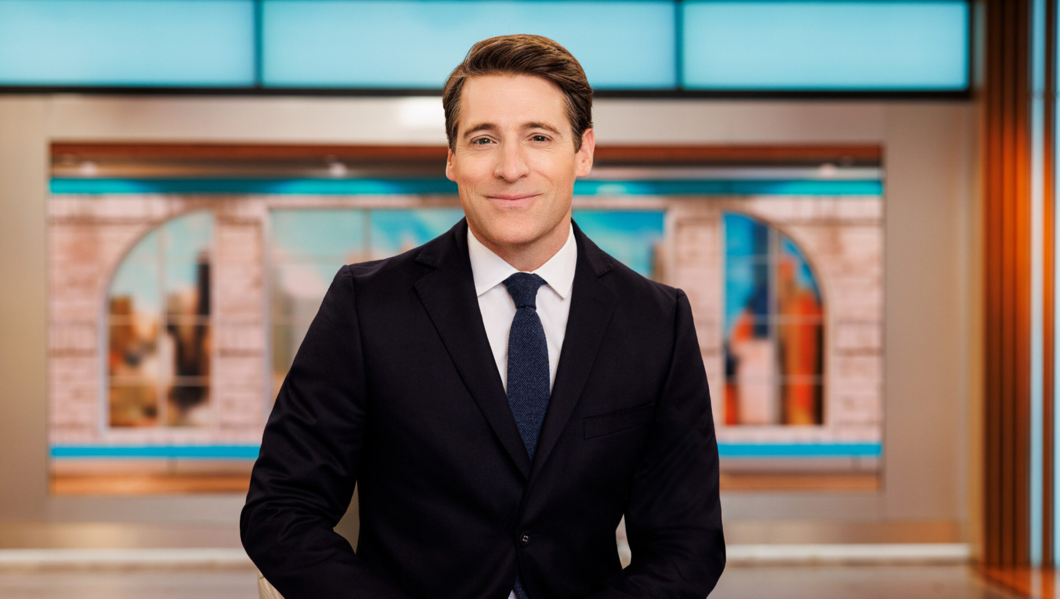 Тони Докупил стал новым ведущим CBS Evening