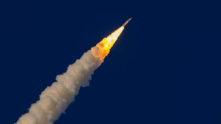 Artemis II завершила облёт Луны и готовитс