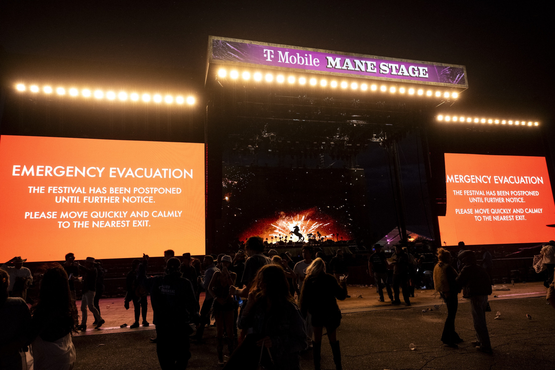 Эвакуация на Stagecoach 2026 из-за сильного в