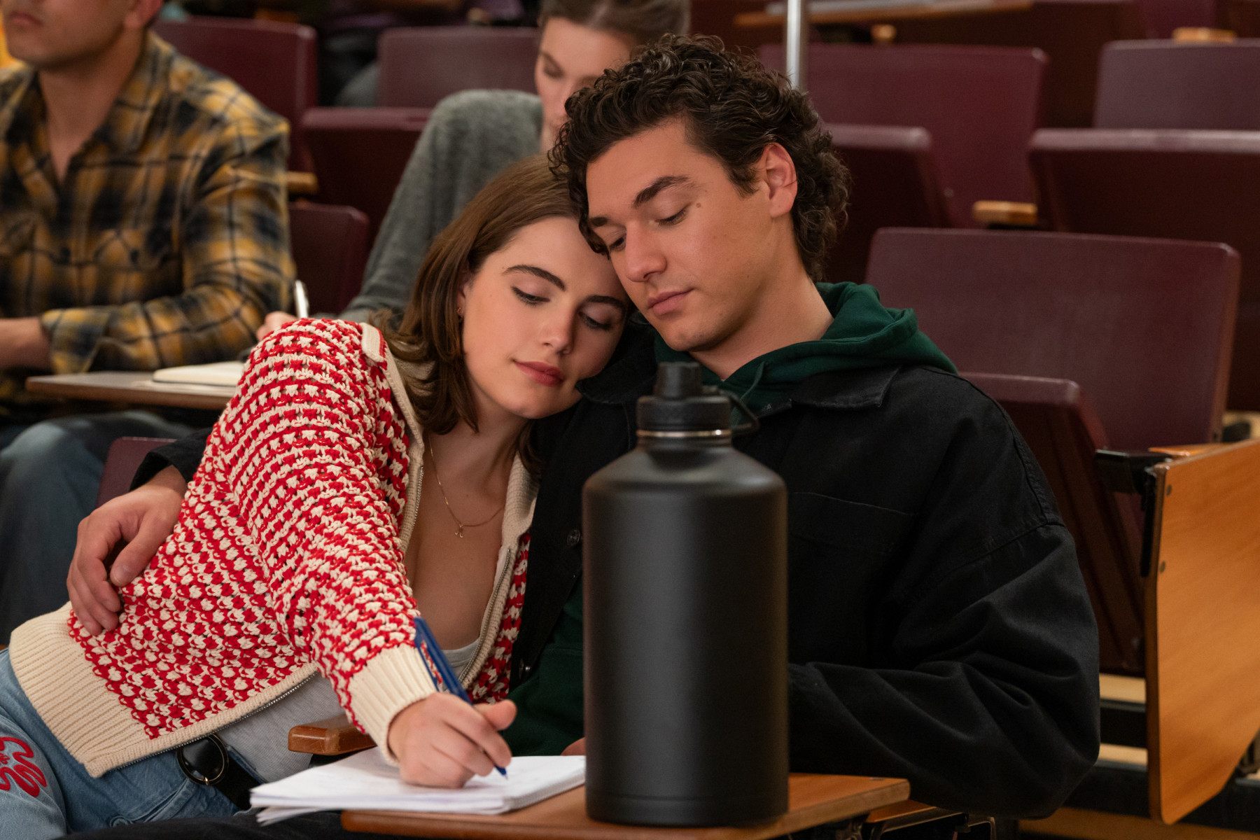 Сезон 2 сериала Off Campus: дата съемок и по