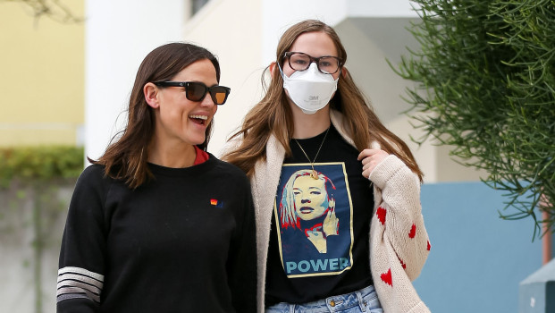 Виолетта Эффлек, kamu alanlarında maske takma seçimini açıkladı