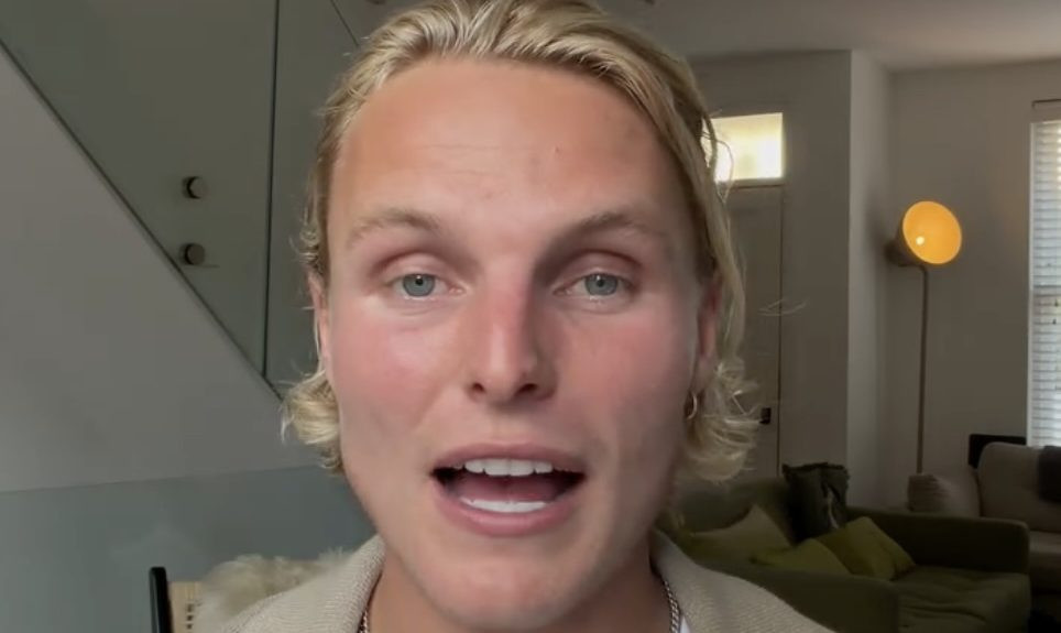 Георгий Найт покинул Love Island UK 2026 из-за