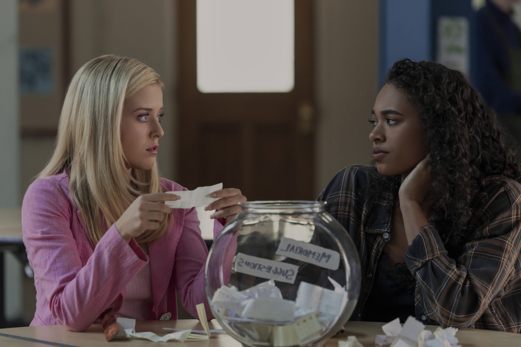 Каст сериала Elle: новые звезды и возвра