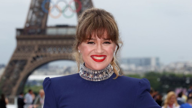 Kelly Clarkson se ve envuelta en un escándalo con una tienda en Brooklyn